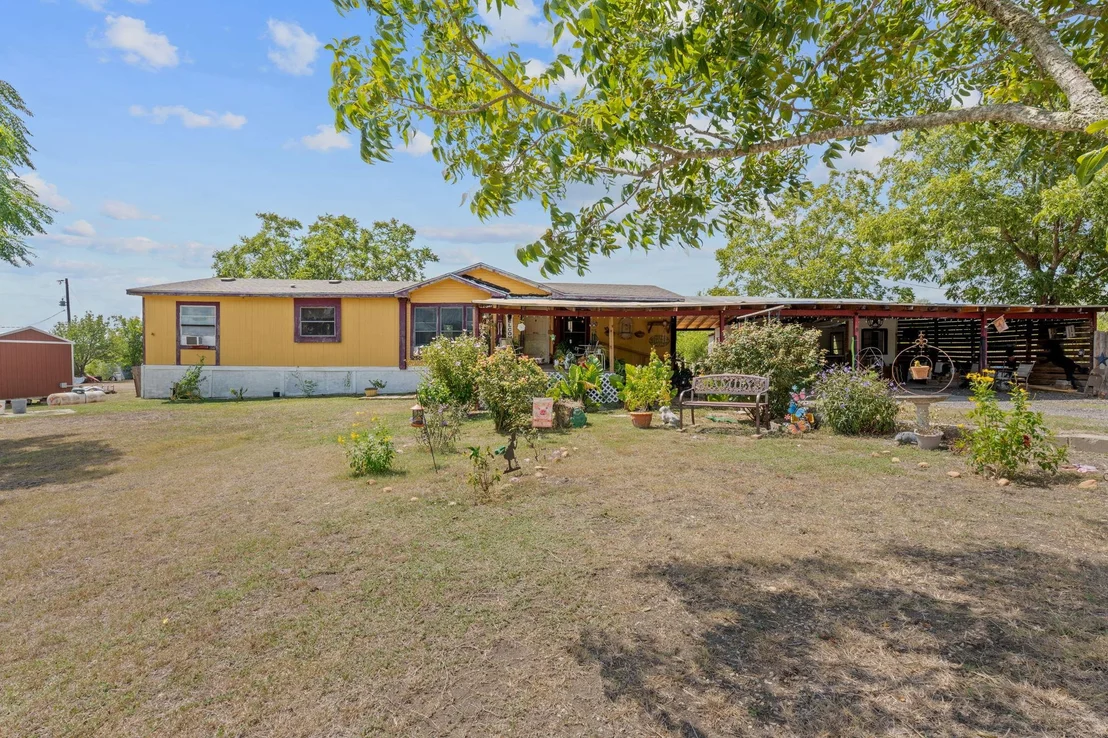 Photo of 813 Petras WAY