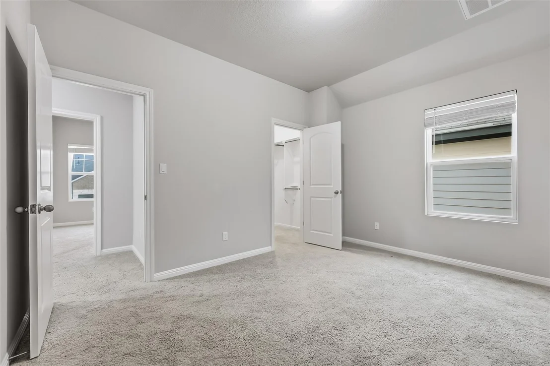 Photo of 2520 Roosevelt RD