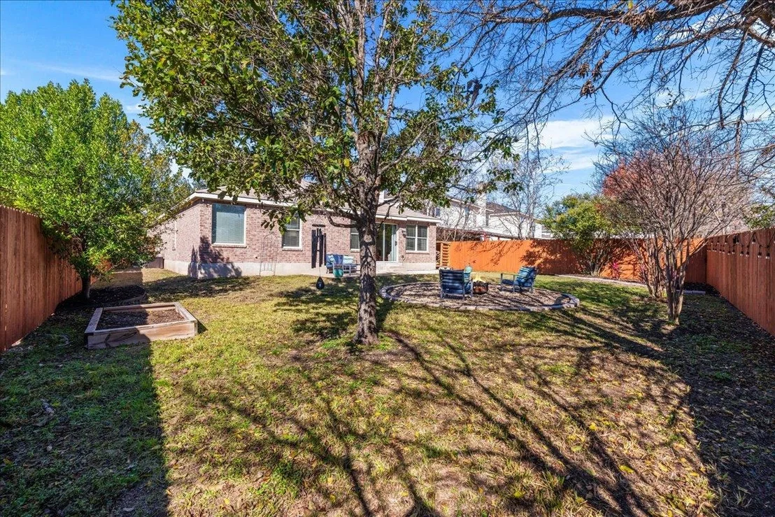 Photo of 15001 Lantern DR