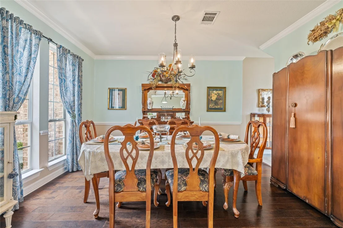 Photo of 100 S Ridge CIR