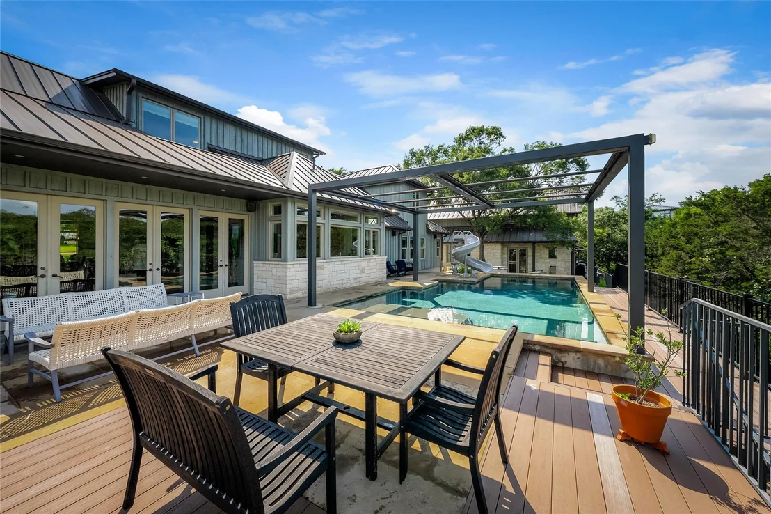 Photo of 5 Clarendon LN
