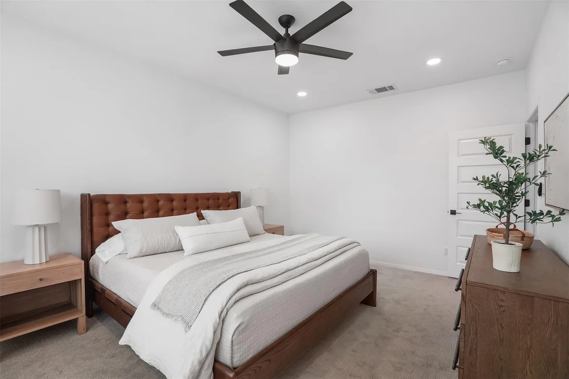 Photo of 147 Heather Glen WAY