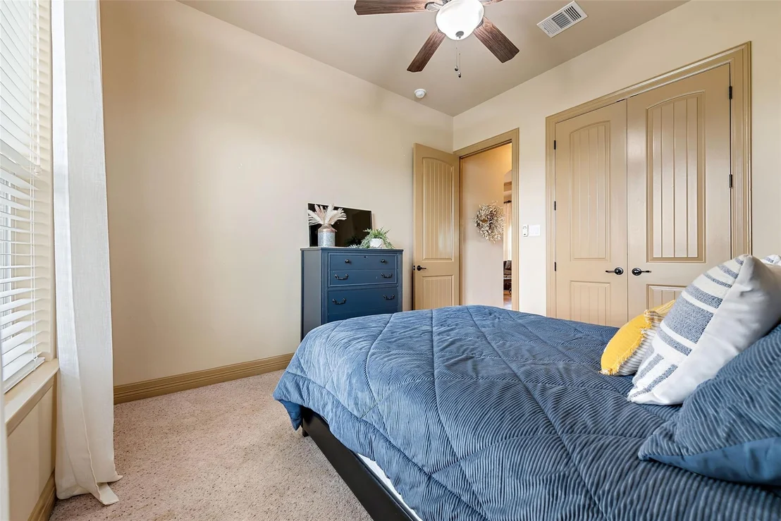 Photo of 115 Park Place DR
