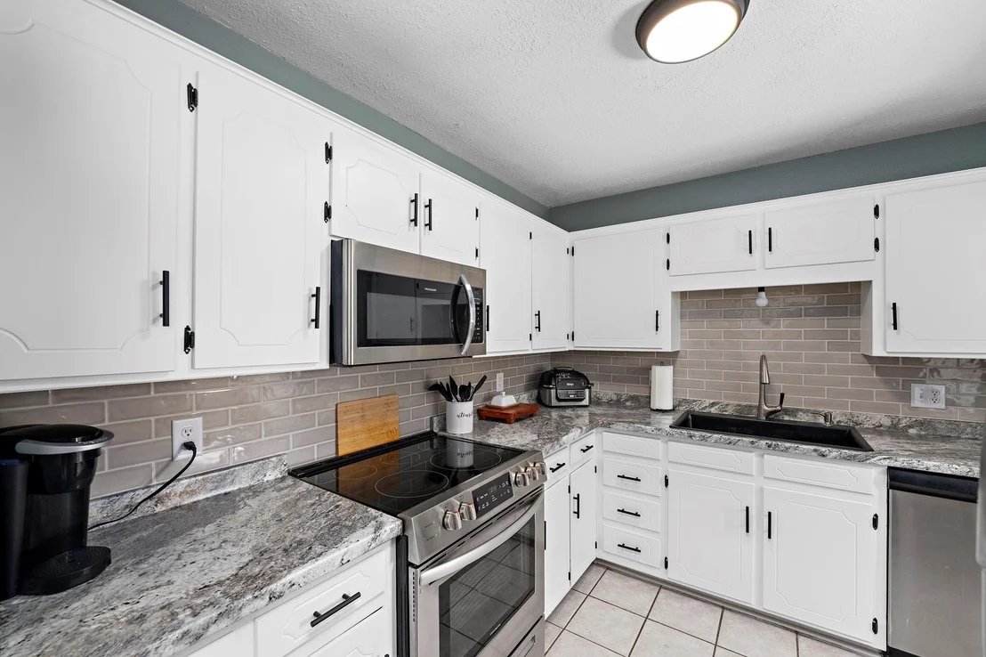 Photo of 2621 Phyllis DR