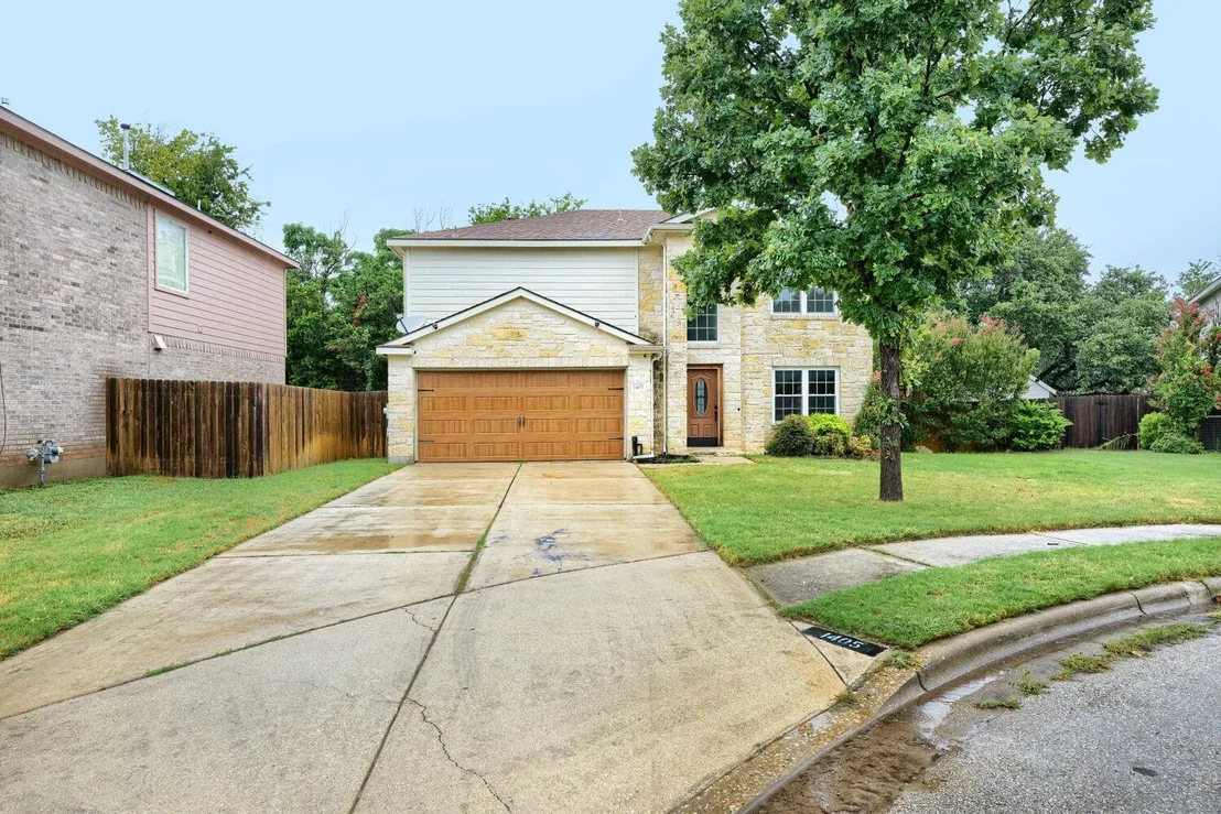 Photo of 1405 Hawk DR