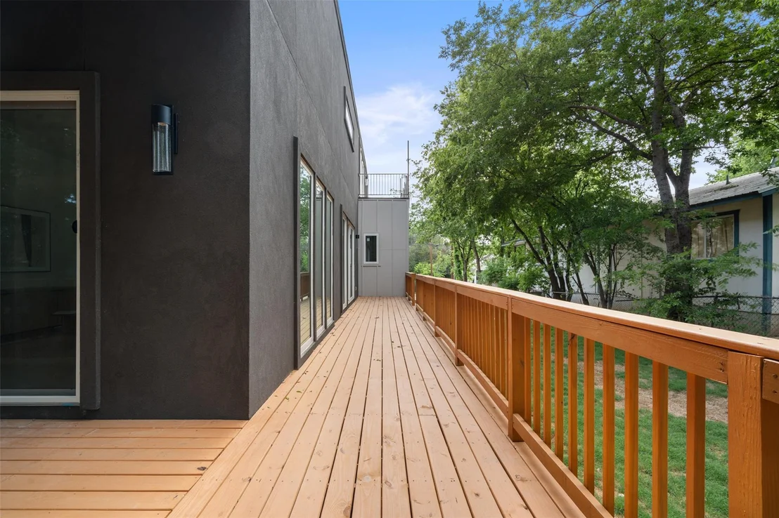 Photo of 1605 Cedar Ave