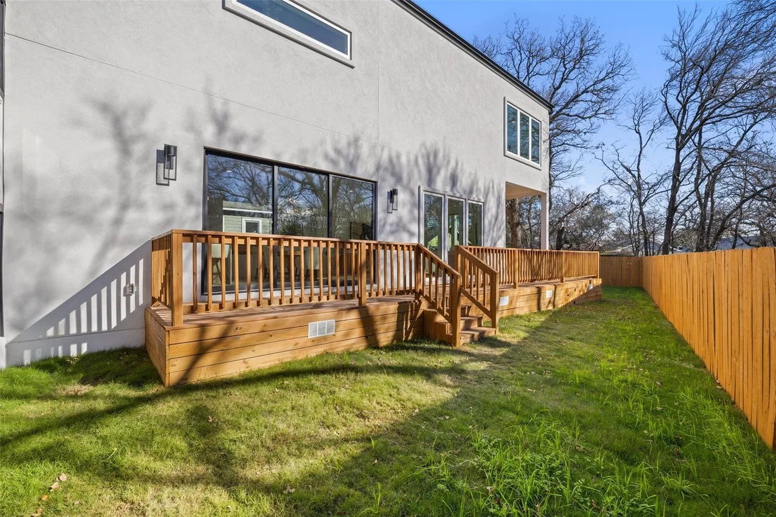 Photo of 2537 Sol Wilson Ave