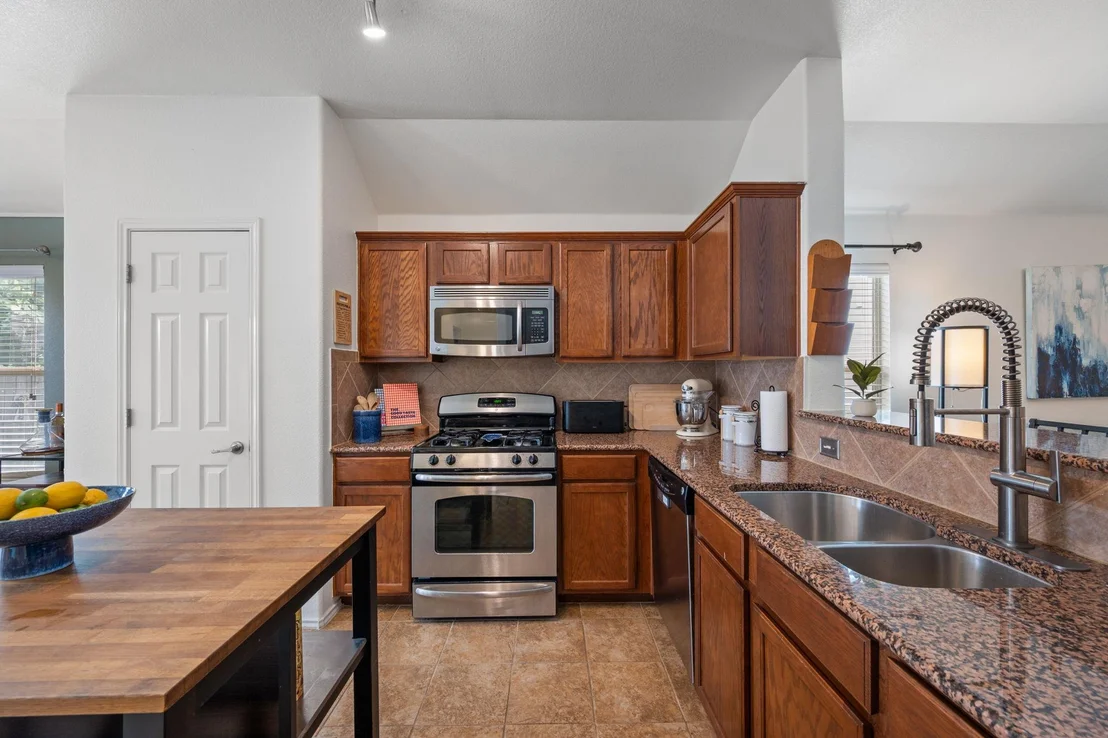 Photo of 10304 Lone Pine LN