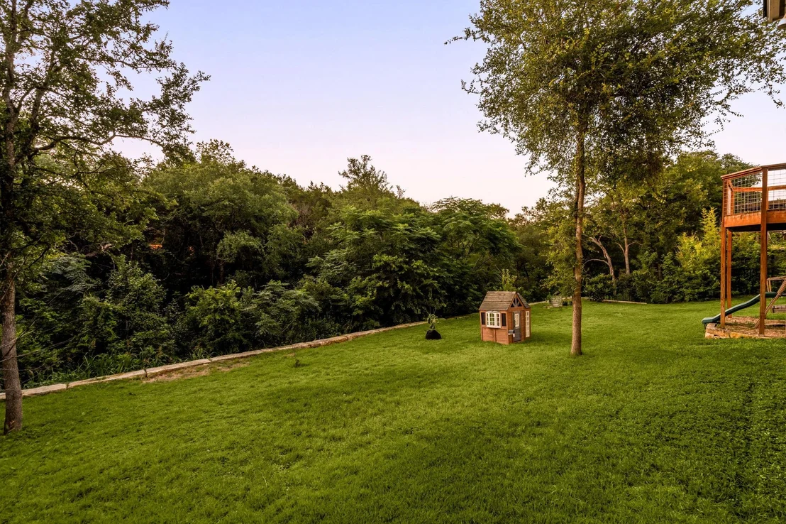 Photo of 2716 Bartons Bluff LN