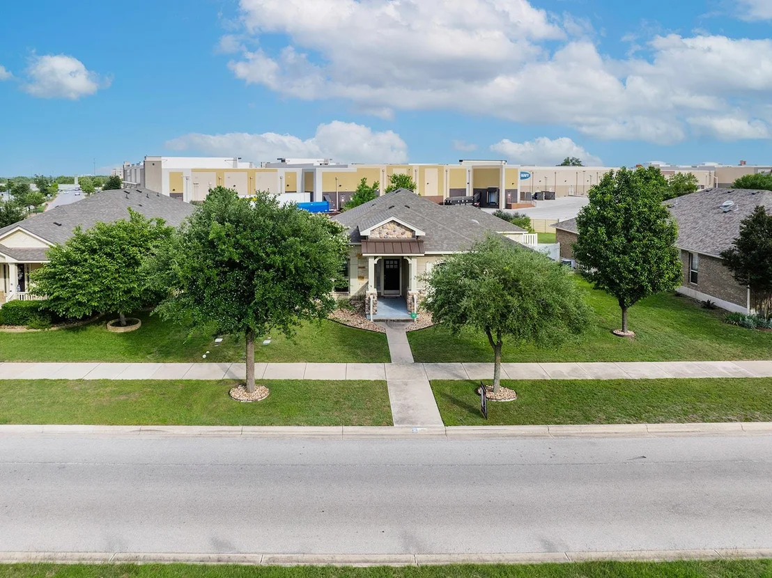 Photo of 1810 Discovery BLVD