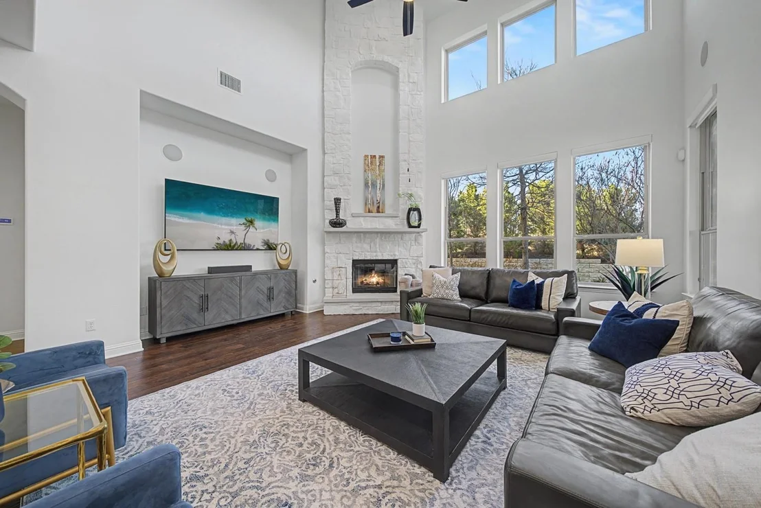 Photo of 18520 Dewitt PL