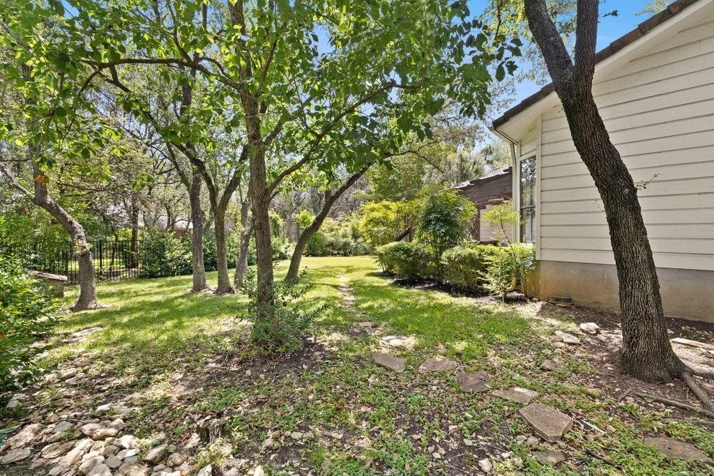 Photo of 110 Blue Jay DR