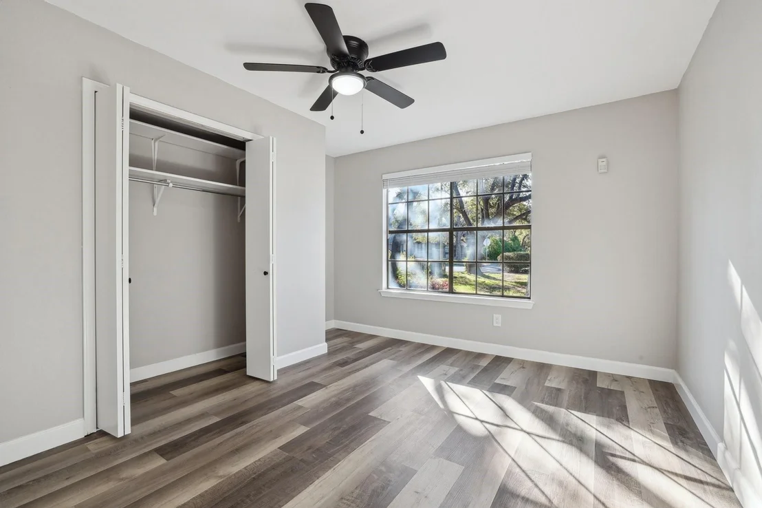 Photo of 1701 Hatch RD
