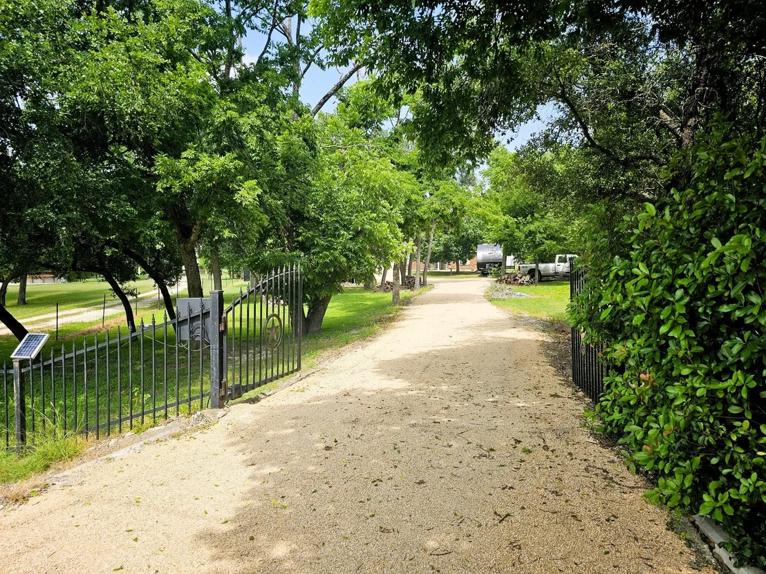 Photo of 245 County Road 3371
