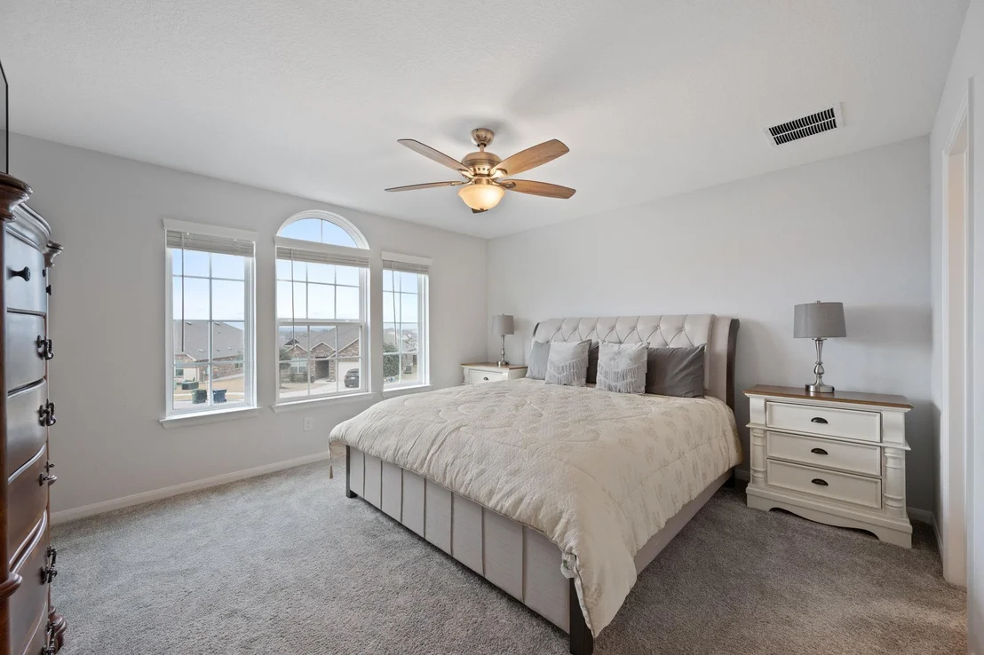 Photo of 6122 Genova PL