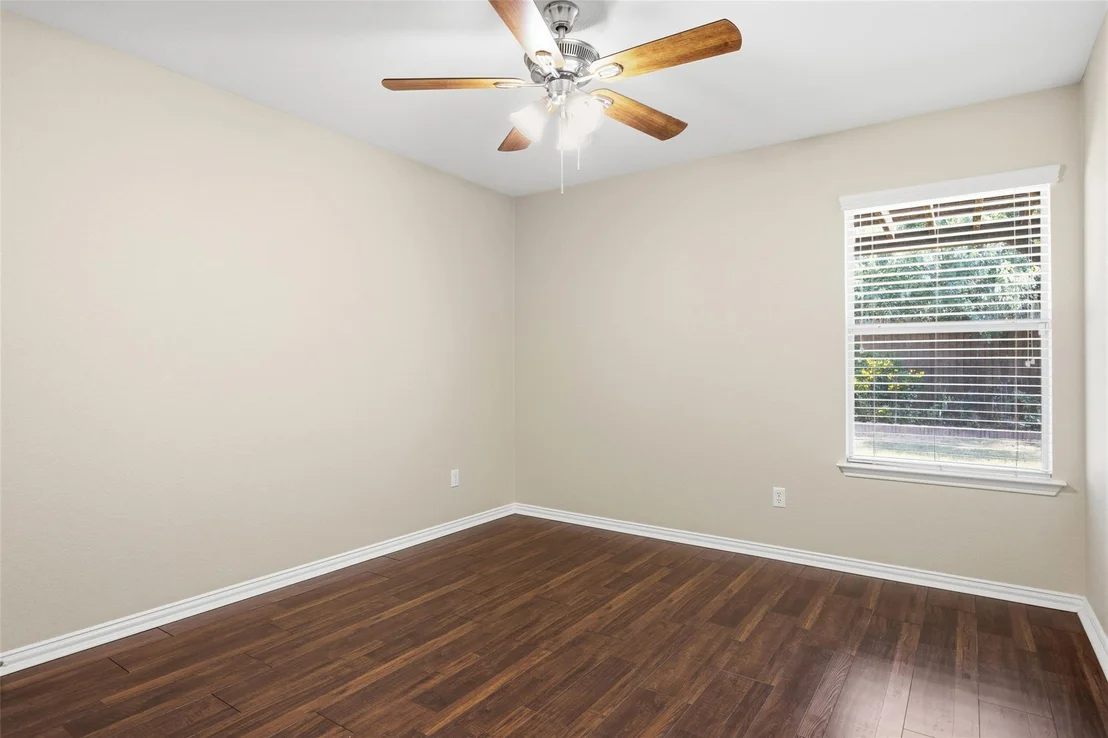 Photo of 1069 Talley LOOP