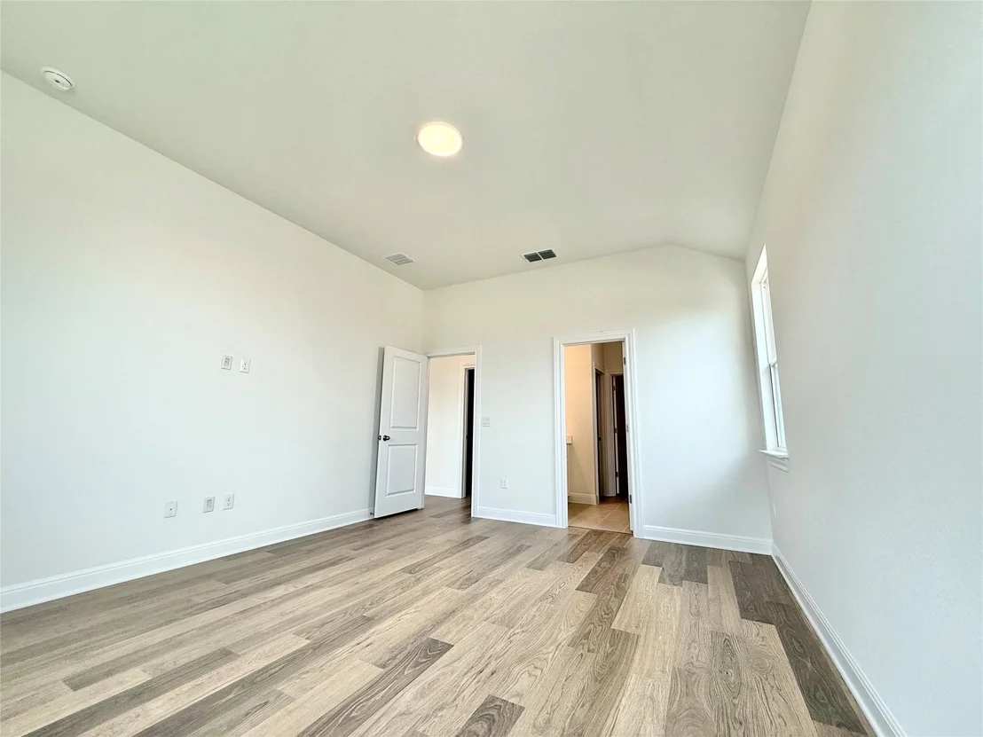 Photo of 461 Young ST