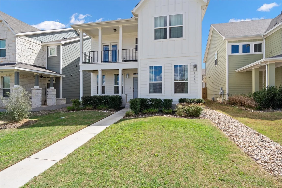 Photo of 1940 Blue River DR