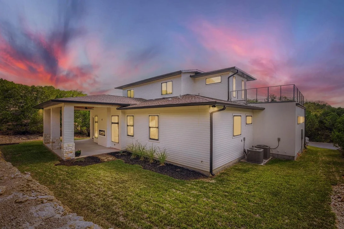 Photo of 3405 Congress Ave