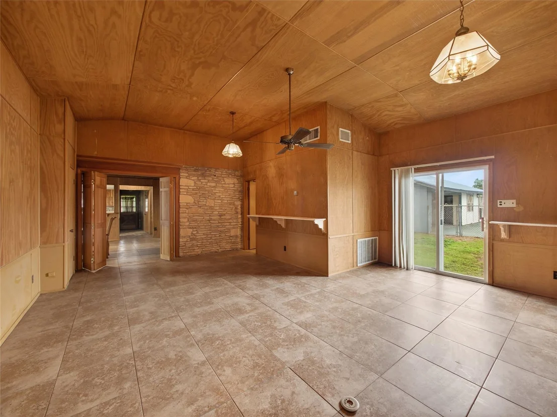 Photo of 7 Tammy LN