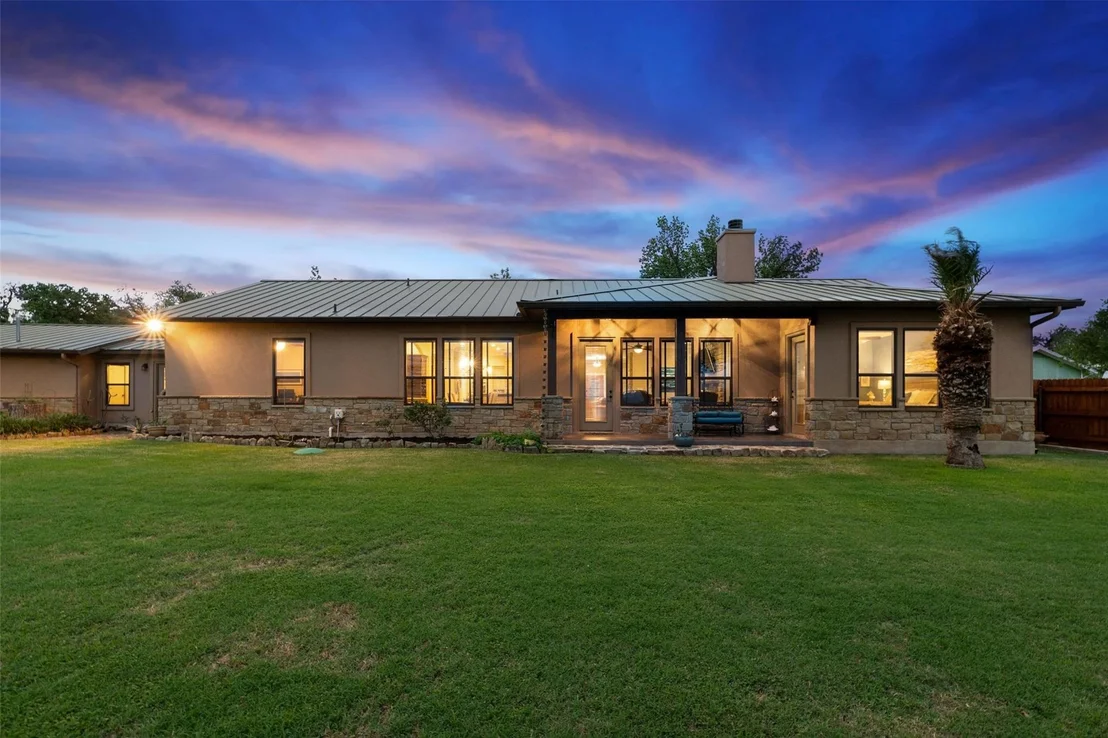 Photo of 348 Carlson CIR