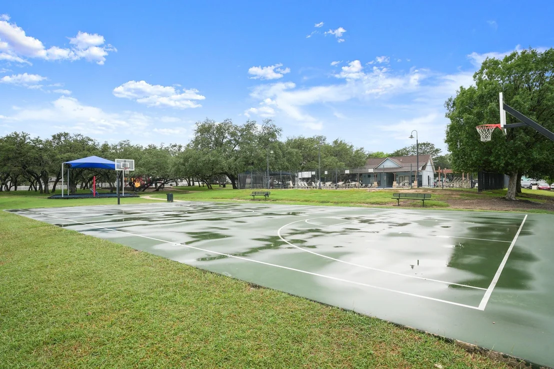 Photo of 360 Sampson