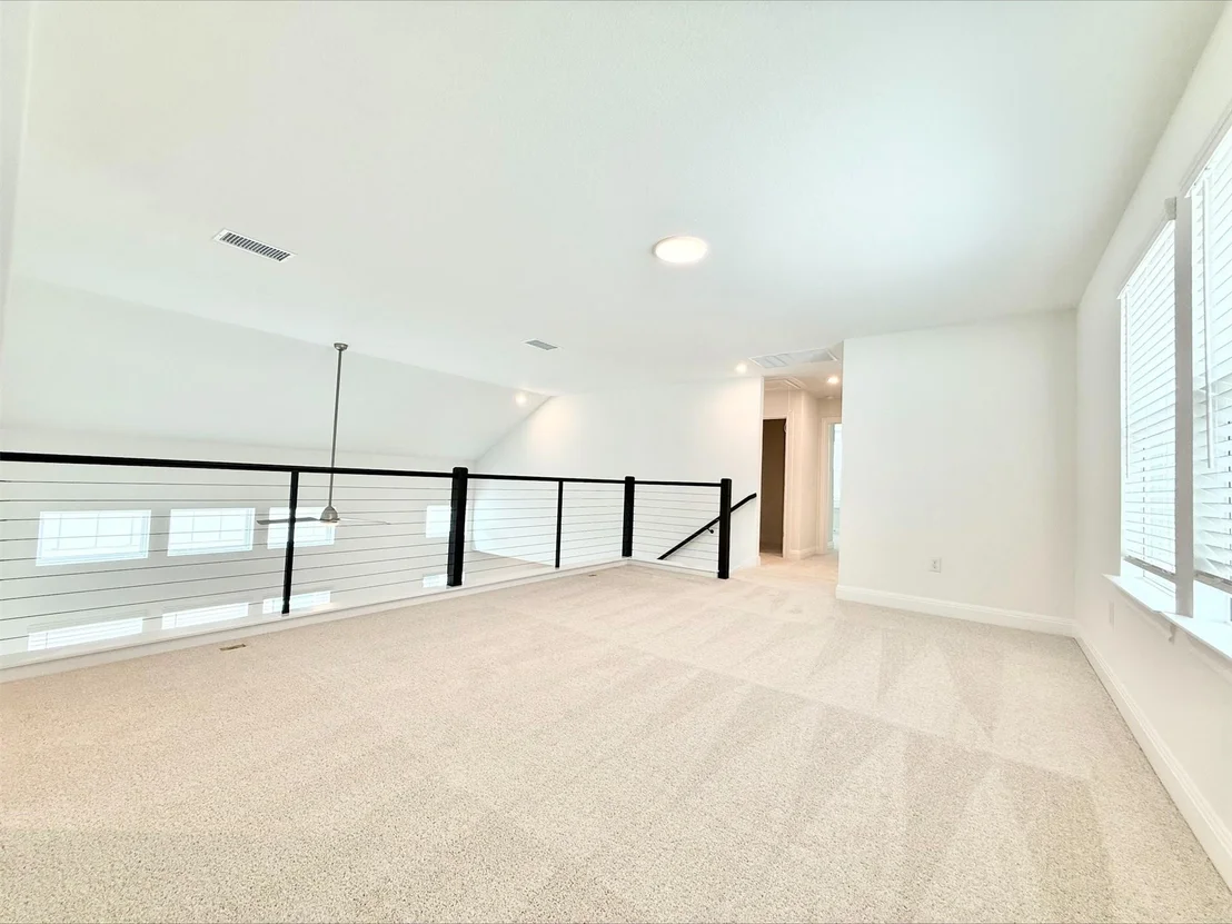 Photo of 405 Young ST