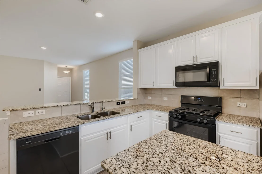 Photo of 324 Harper LN
