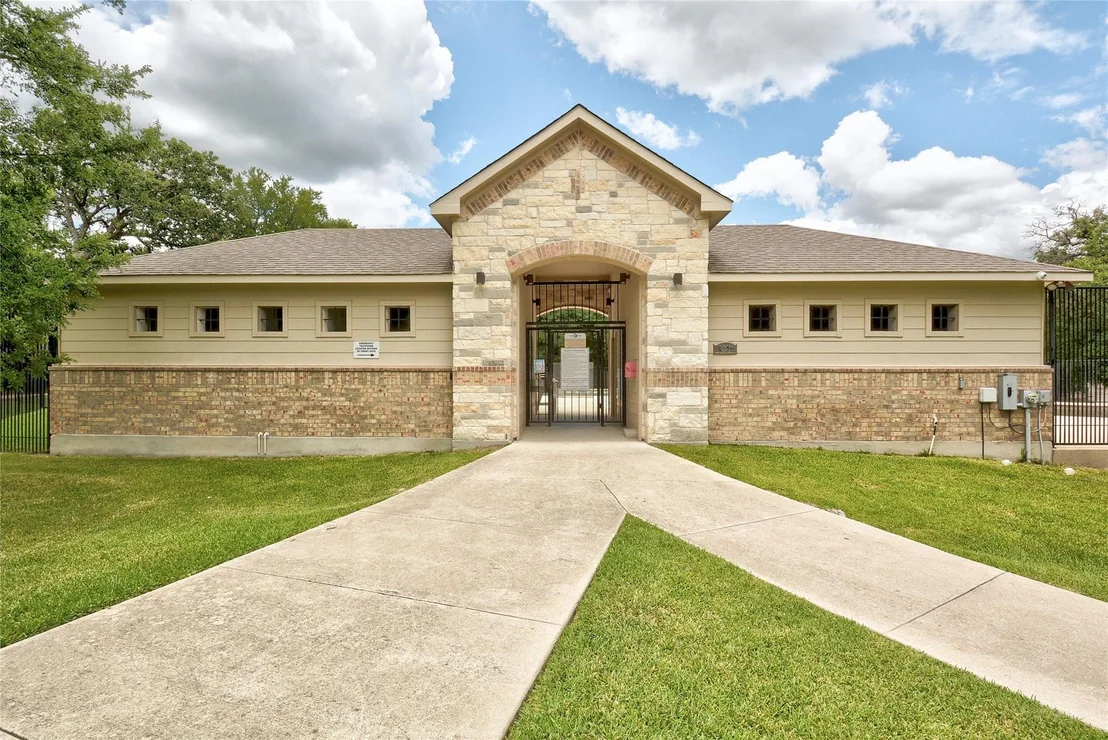 Photo of 5228 Bantom Woods BND