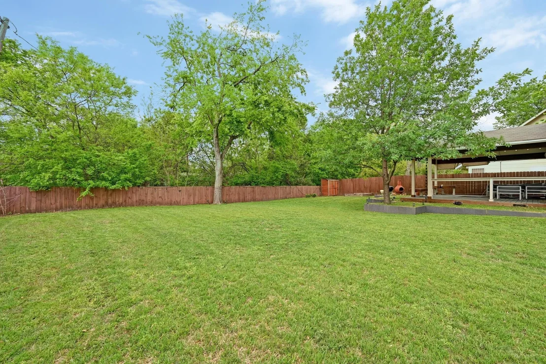 Photo of 2301 Trafalgar DR