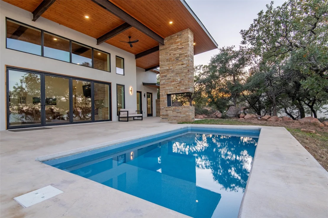 Photo of 247 Peninsula DR