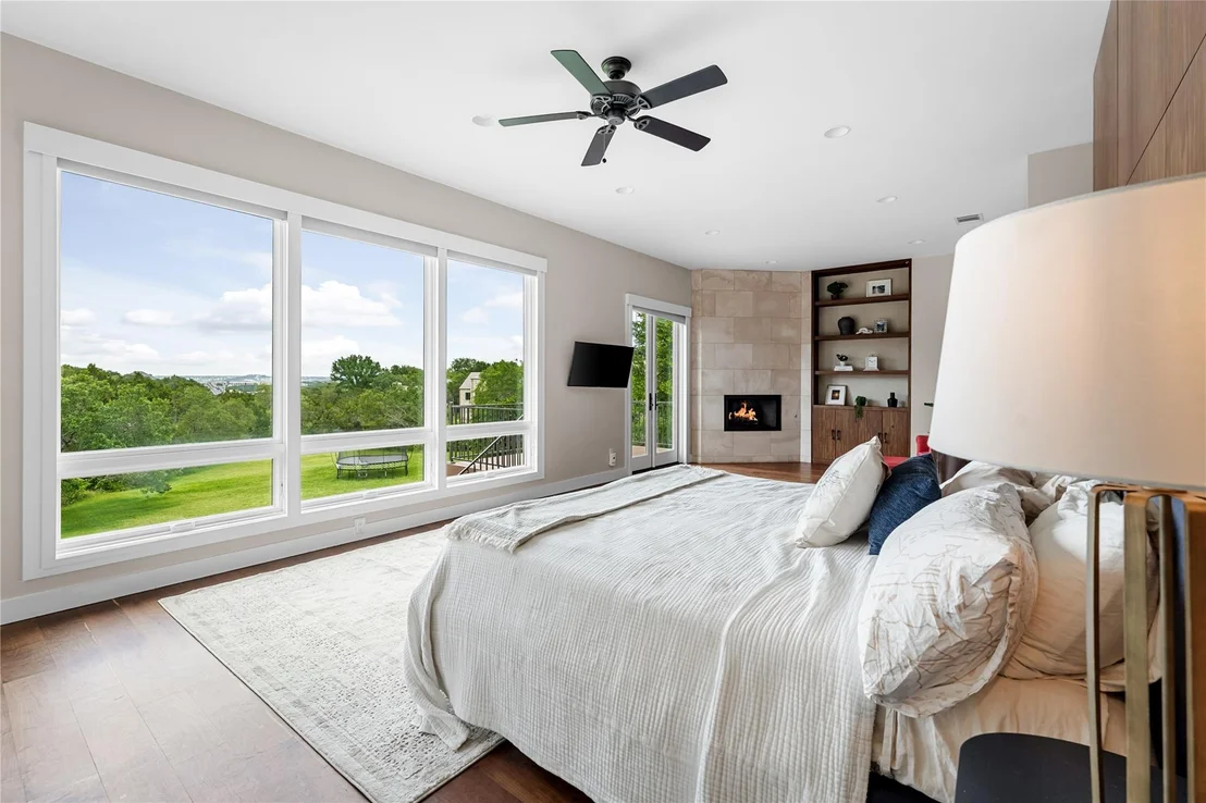 Photo of 5 Clarendon LN