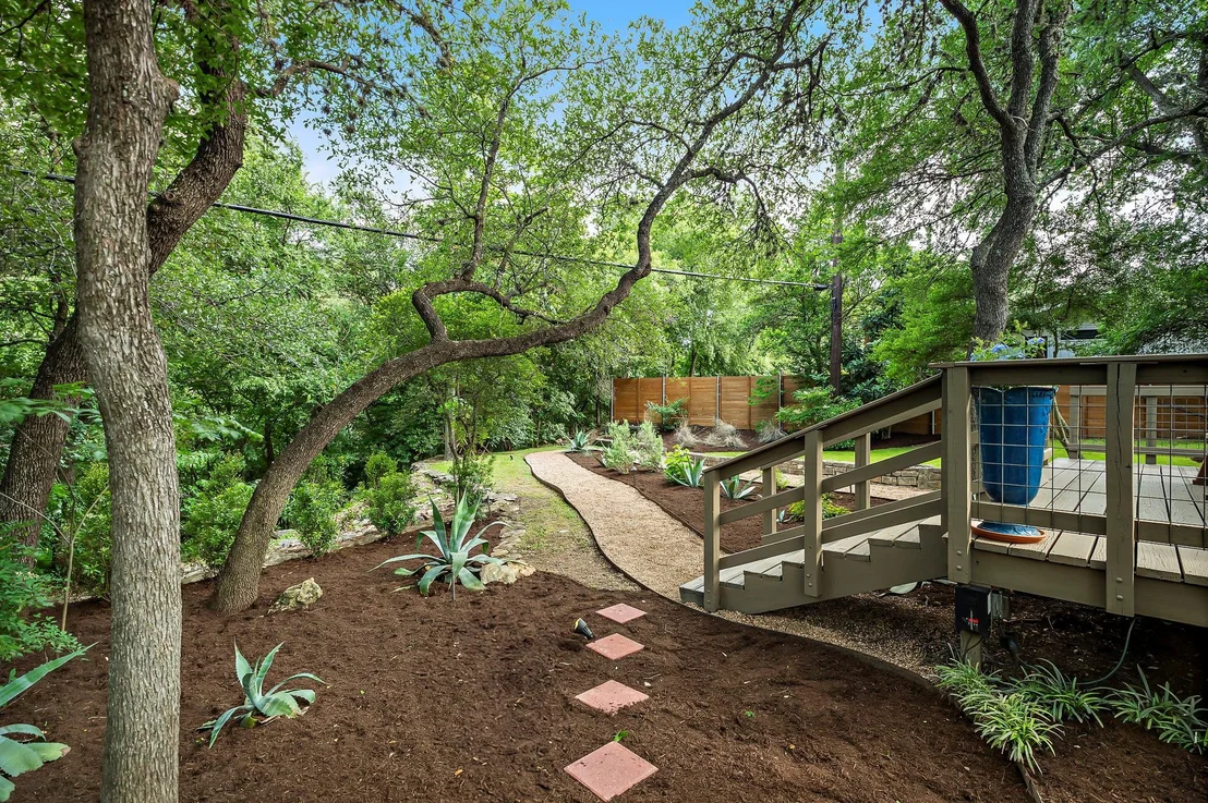 Photo of 1905 Barton Hills DR