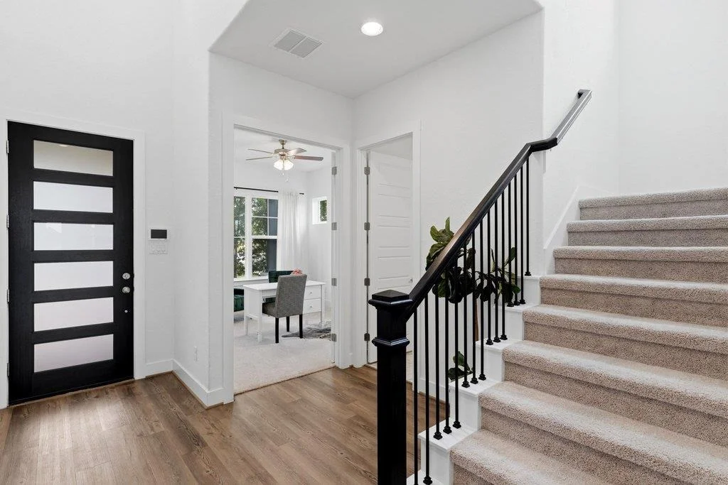 Photo of 305 Avena TRL