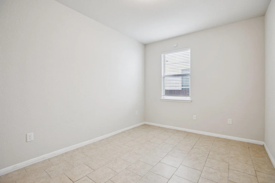 Photo of 176 Mayney LN