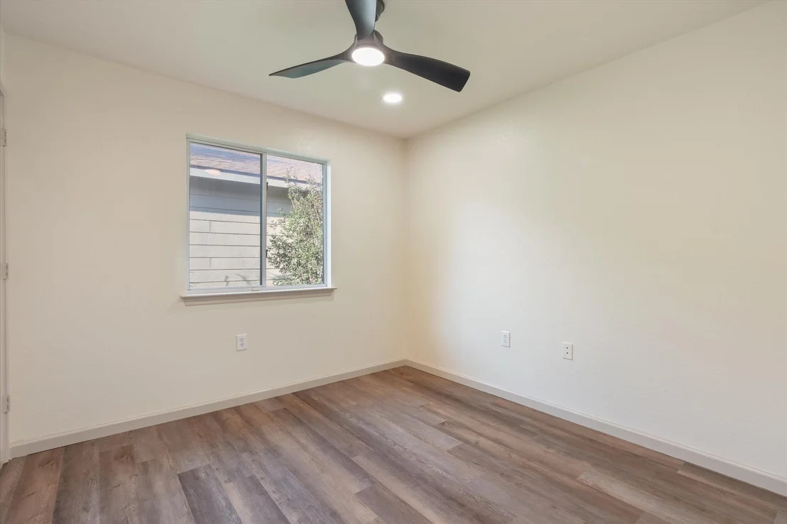 Photo of 5713 Las Alas TRL
