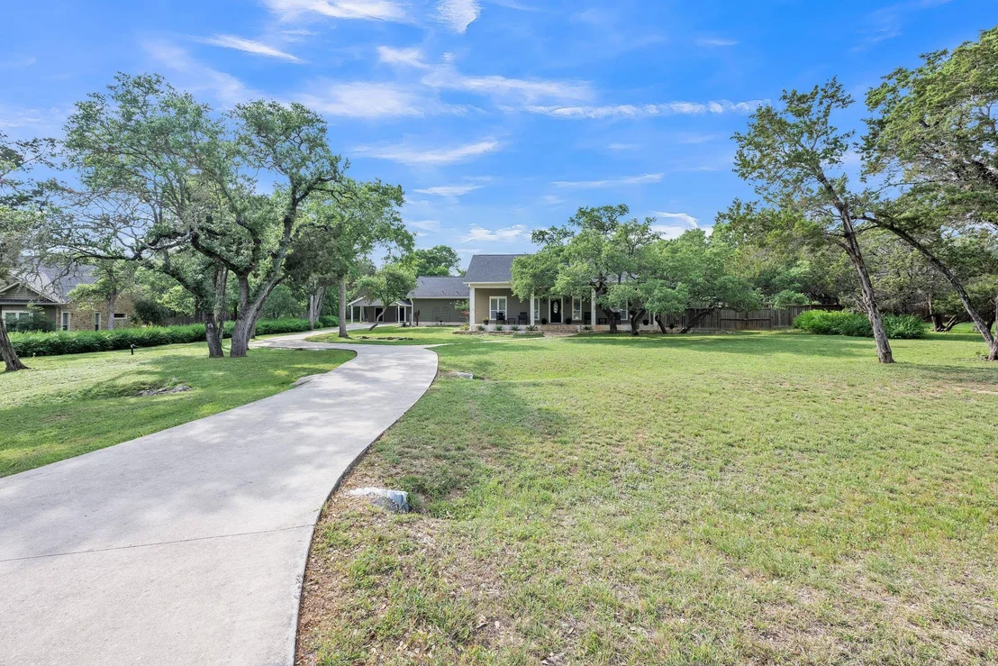 Photo of 201 W View DR