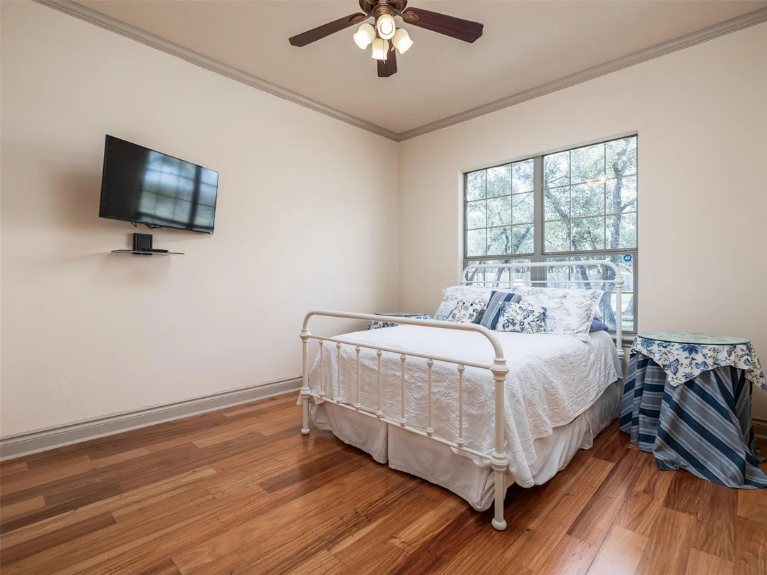 Photo of 139 Ware DR