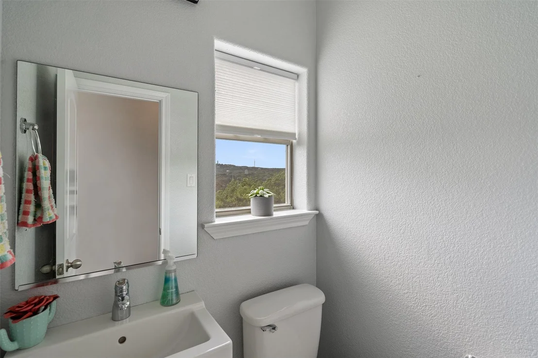 Photo of 11102 Hill Dr