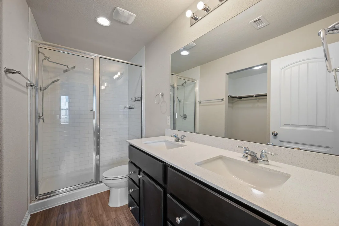 Photo of 433 Dubina Ave