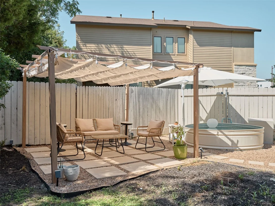 Photo of 1121 Blair WAY