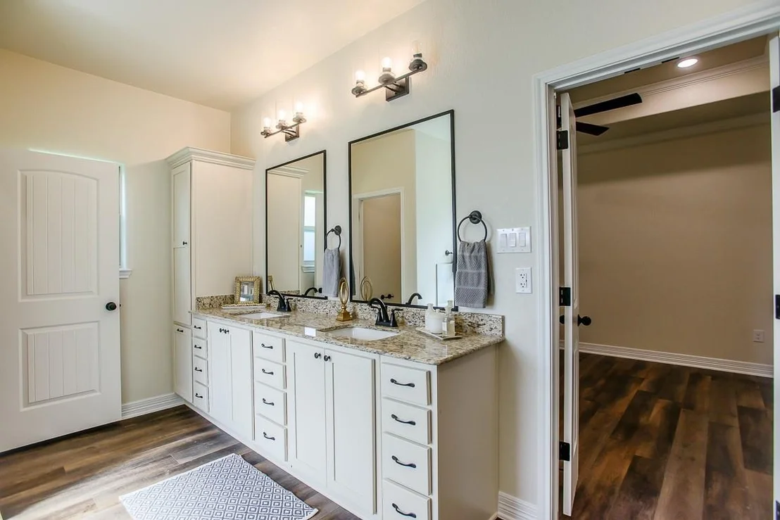 Photo of 1010 Winchester DR