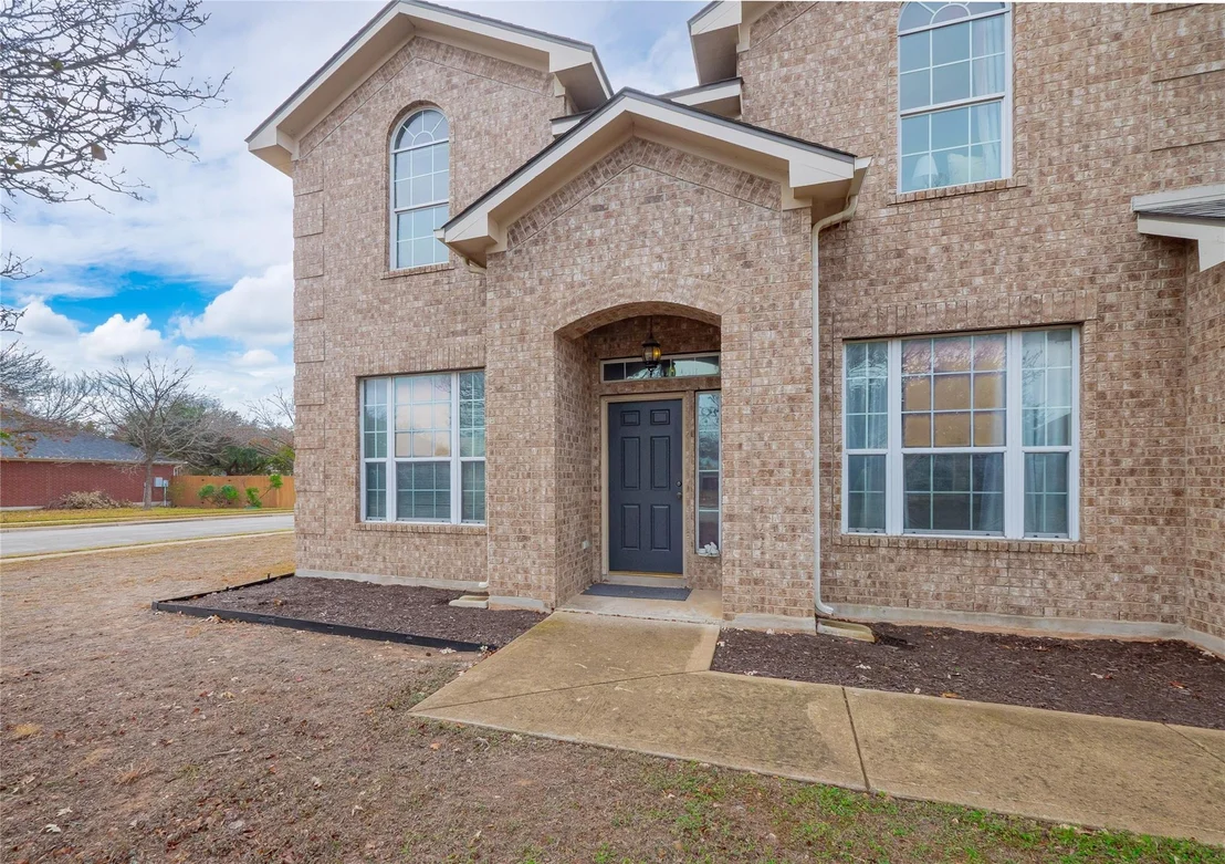 Photo of 1819 Rutherford DR