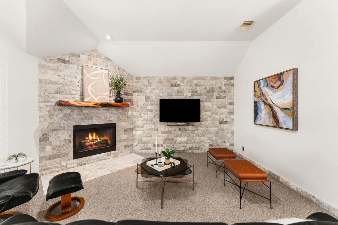 Photo of 10808 Redmond RD