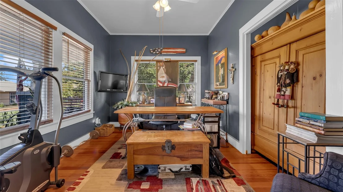 Photo of 308 W Wallace ST