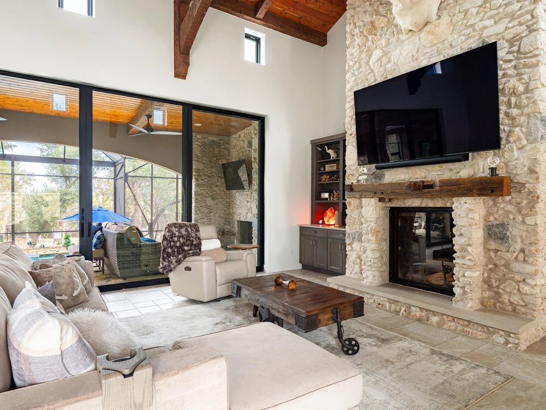 Photo of 435 Gardenia DR