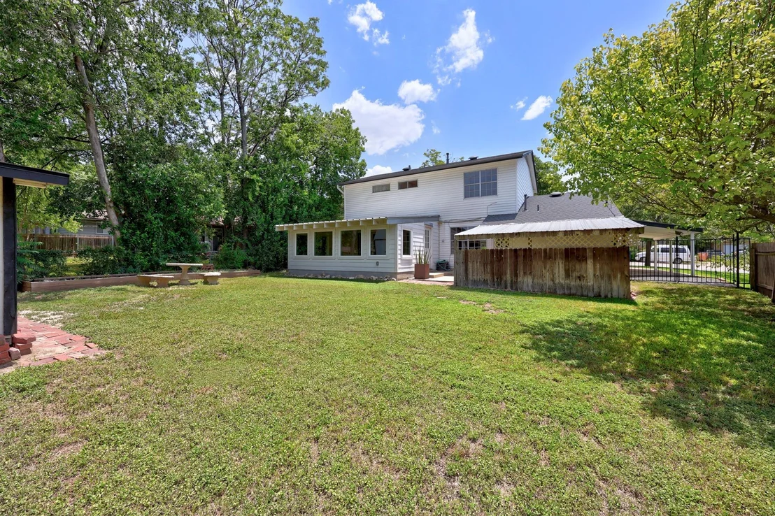 Photo of 6912 Langston DR
