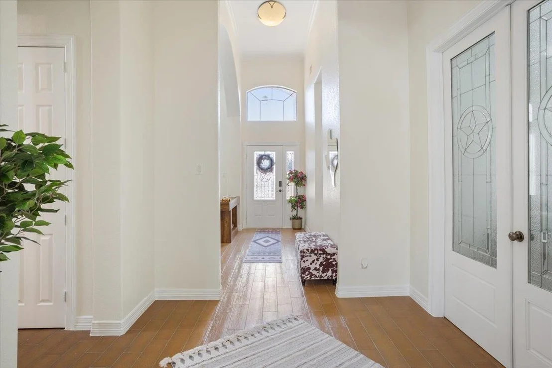 Photo of 3426 Summit CIR