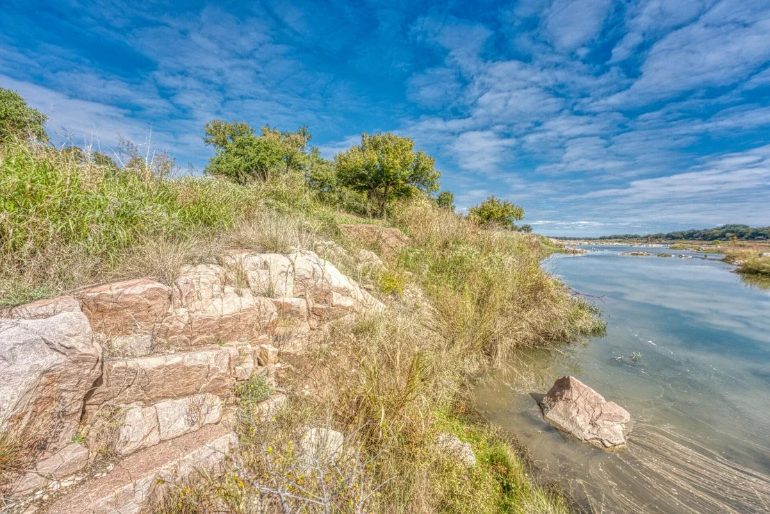 Photo of 103 E Indian Bend RD