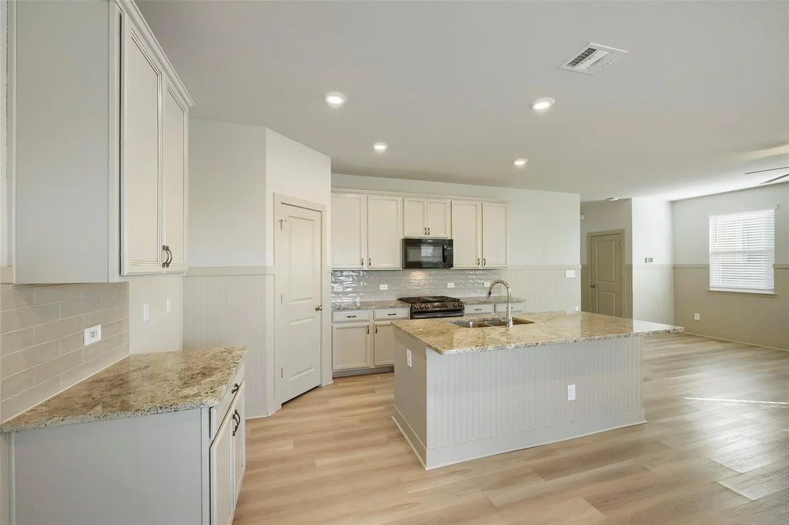 Photo of 148 Mountain Valley ST